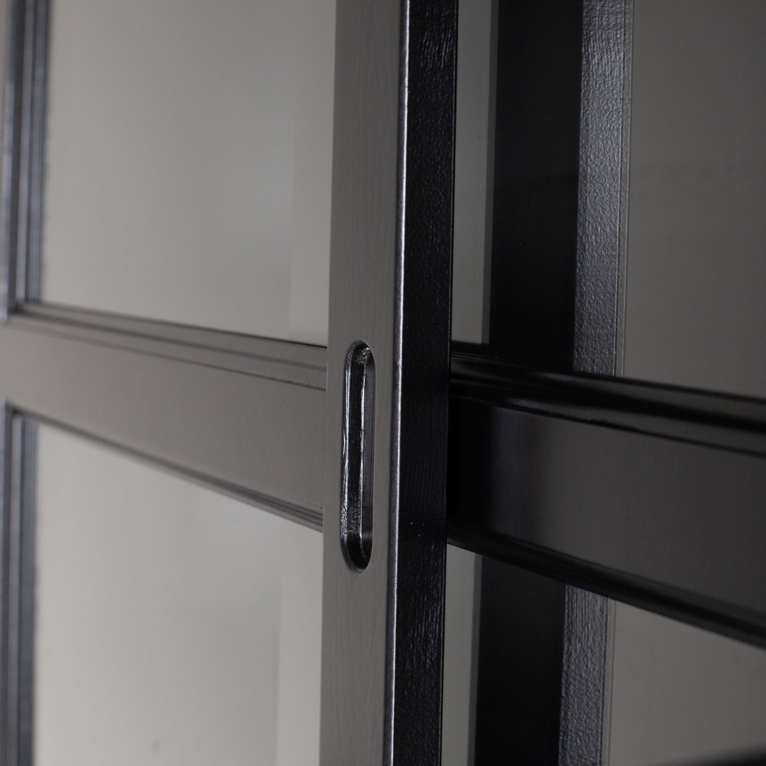 Lagos Buffetkast Grenen Diepzwart [Fsc] van WOOOD – Luxe comfort op maat van PureWonen. Vraag naar de beste prijs.