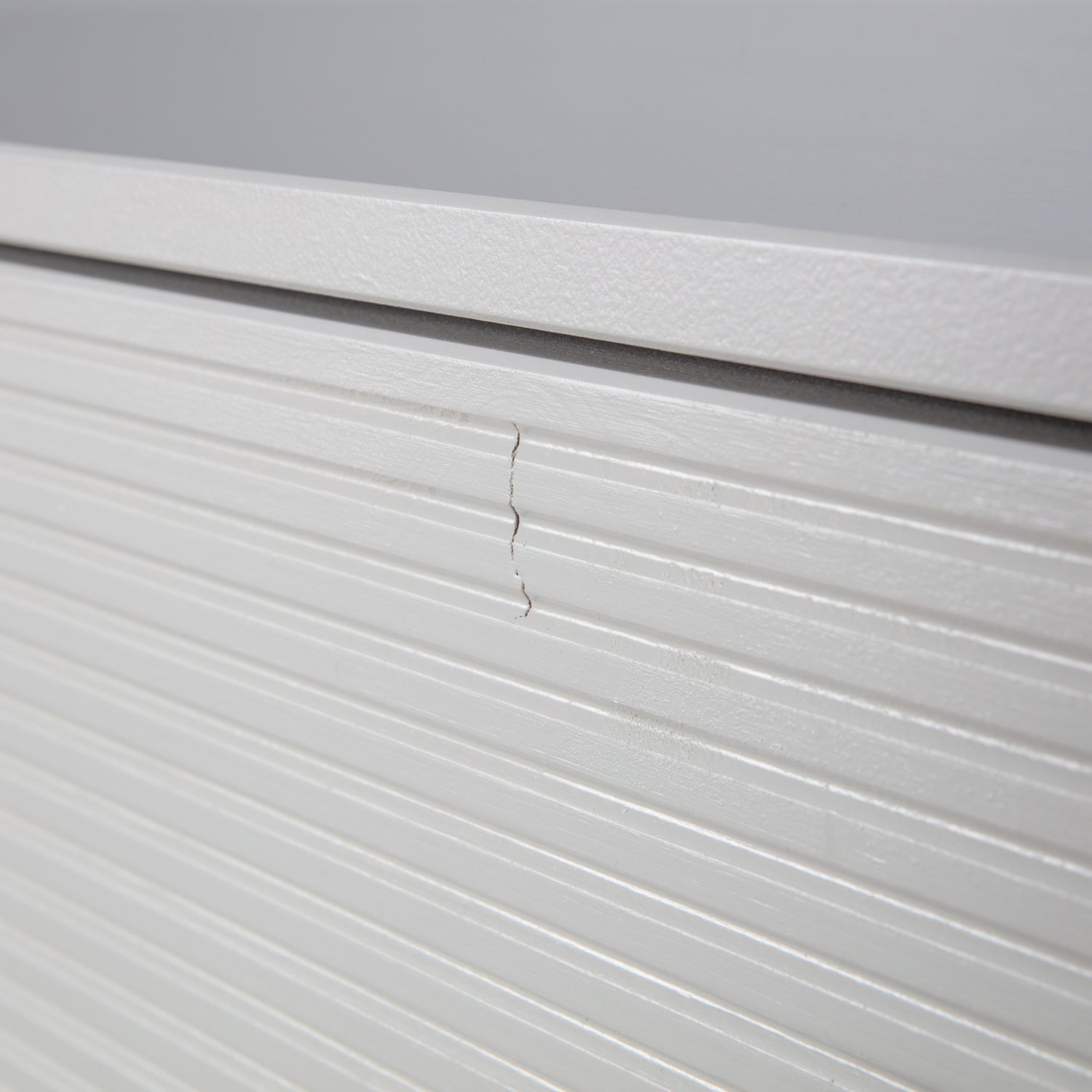 Madu Garderobekast Grenen Wolkengrijs [Fsc] van WOOOD – Luxe comfort op maat van PureWonen. Vraag naar de beste prijs.