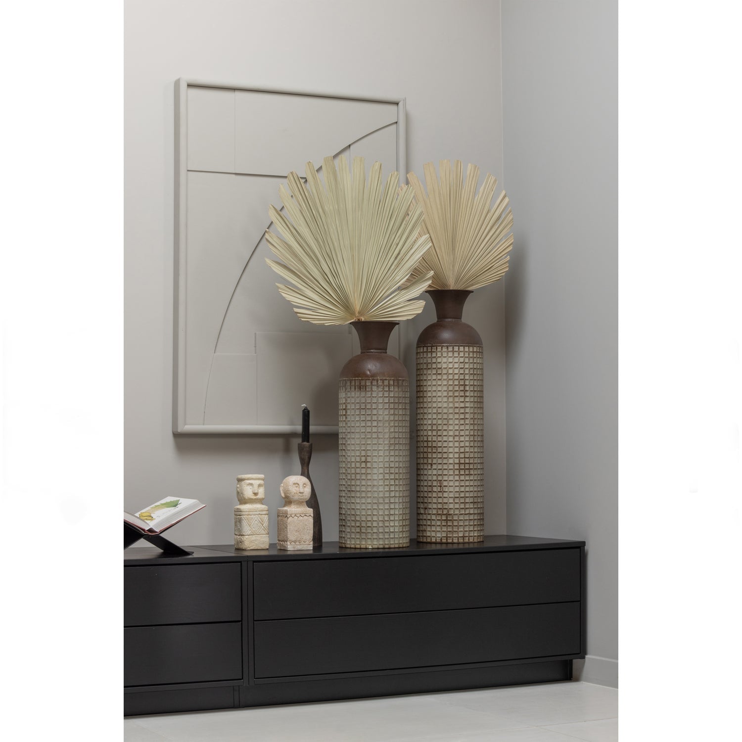 Finca Tv Meubel 75 Cm Grenen Diepzwart [Fsc] van WOOOD – Luxe comfort op maat van PureWonen. Vraag naar de beste prijs.