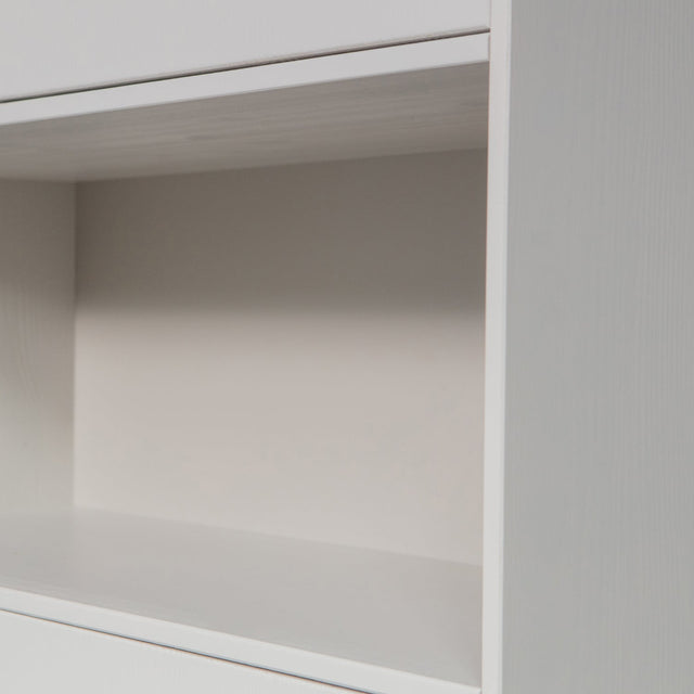 Finca Opbergkast 110 Cm Grenen Mist [Fsc] van WOOOD – Luxe comfort op maat van PureWonen. Vraag naar de beste prijs.