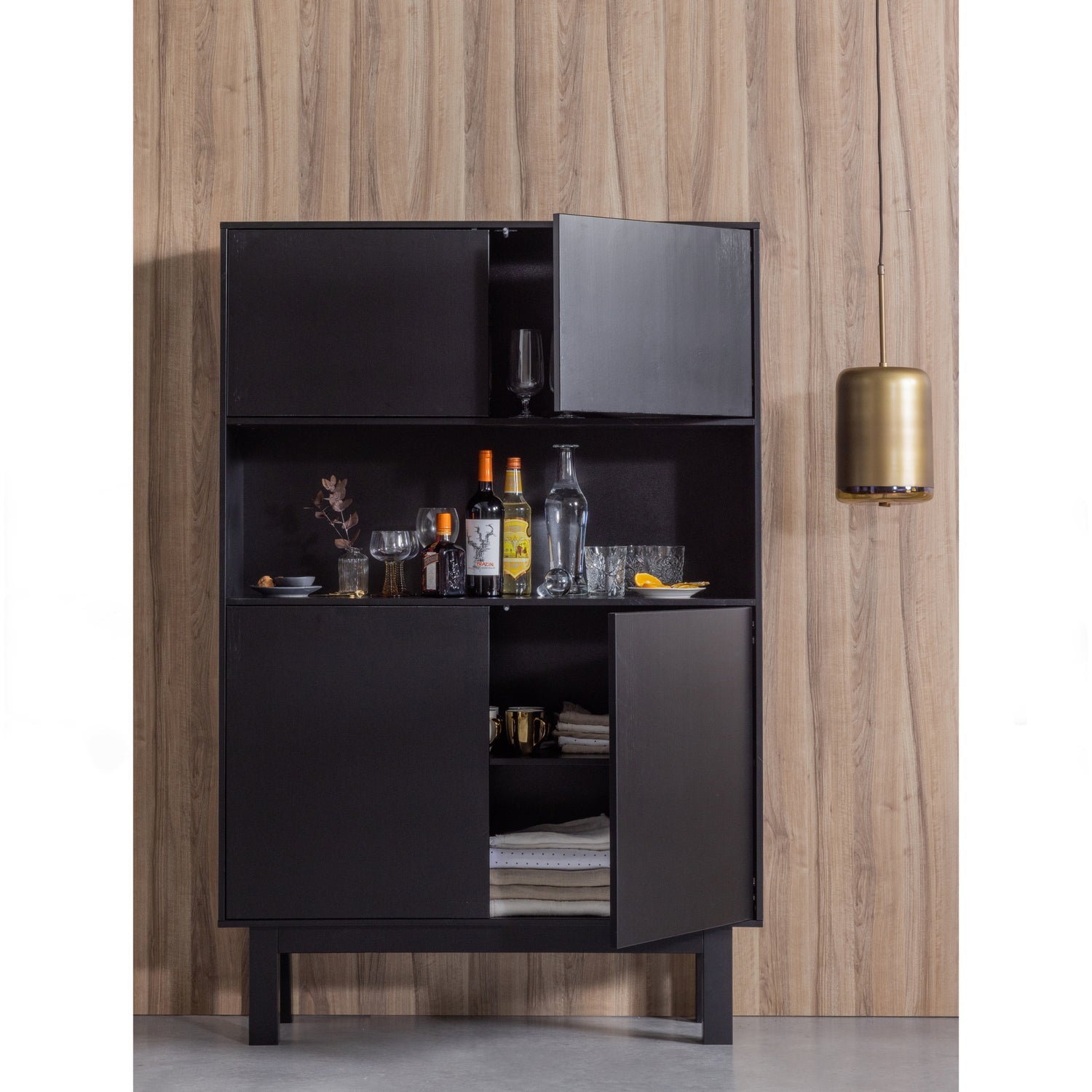 Finca Buffet / Drankkast Grenen Diepzwart [Fsc] van WOOOD – Luxe comfort op maat van PureWonen. Vraag naar de beste prijs.