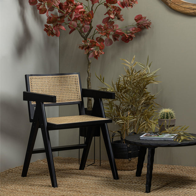 Gunn Eetkamerstoel Rattan / Hout Zwart van WOOOD – Luxe comfort op maat van PureWonen. Vraag naar de beste prijs.
