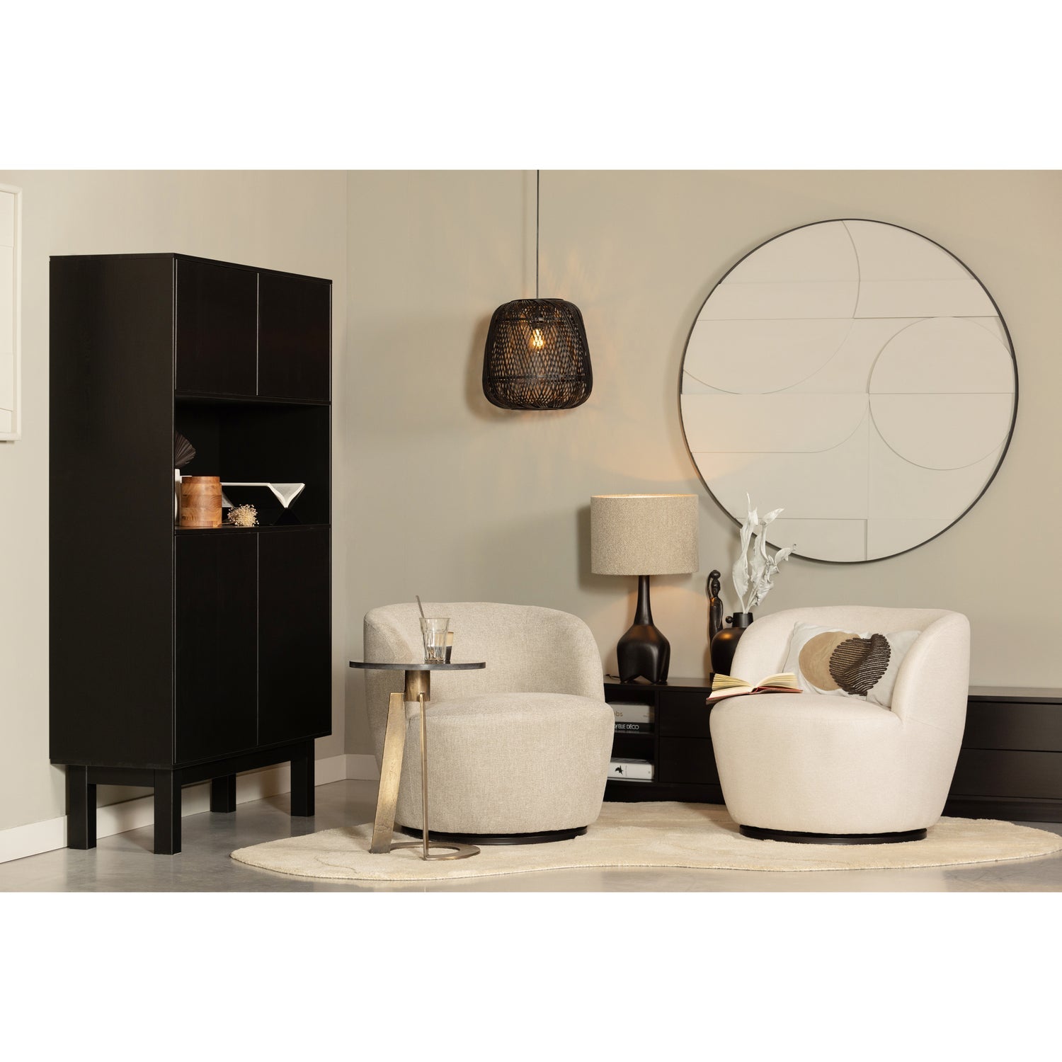 Finca Buffet / Drankkast Grenen Diepzwart [Fsc] van WOOOD – Luxe comfort op maat van PureWonen. Vraag naar de beste prijs.