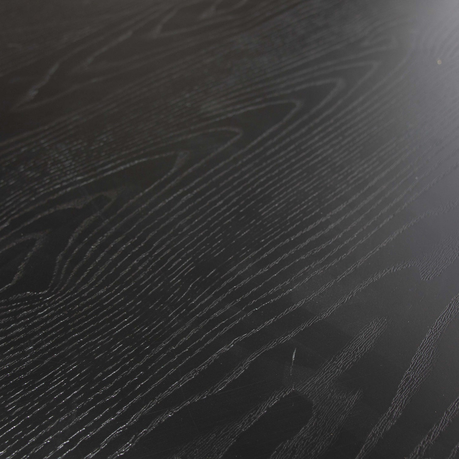 Bruno Eettafel Rond Mdf Zwart O120 Cm van WOOOD – Luxe comfort op maat van PureWonen. Vraag naar de beste prijs.