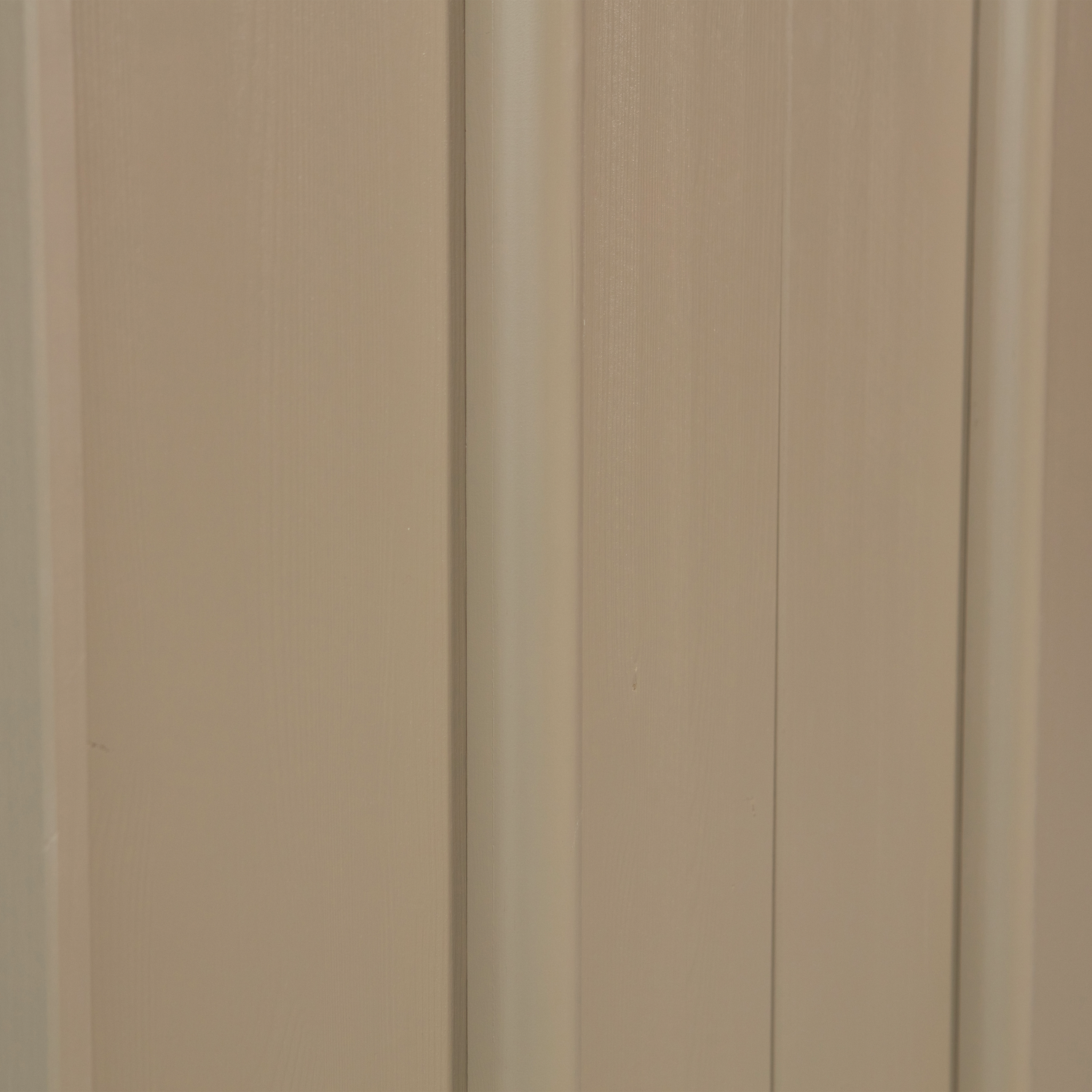 BASU DRESSOIR GRENEN MUD [fsc] van WOOOD – Luxe comfort op maat van PureWonen. Vraag naar de beste prijs.