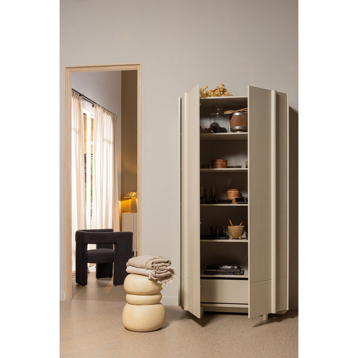 Yvo Bijzettafel Betonlook Naturel van WOOOD – Luxe comfort op maat van PureWonen. Vraag naar de beste prijs.