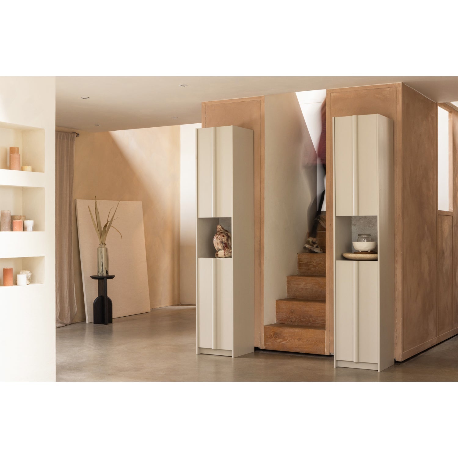 Basu Smalle Kast 40 Cm Grenen Dust Incl Concrete Decor [Fsc] van WOOOD – Luxe comfort op maat van PureWonen. Vraag naar de beste prijs.