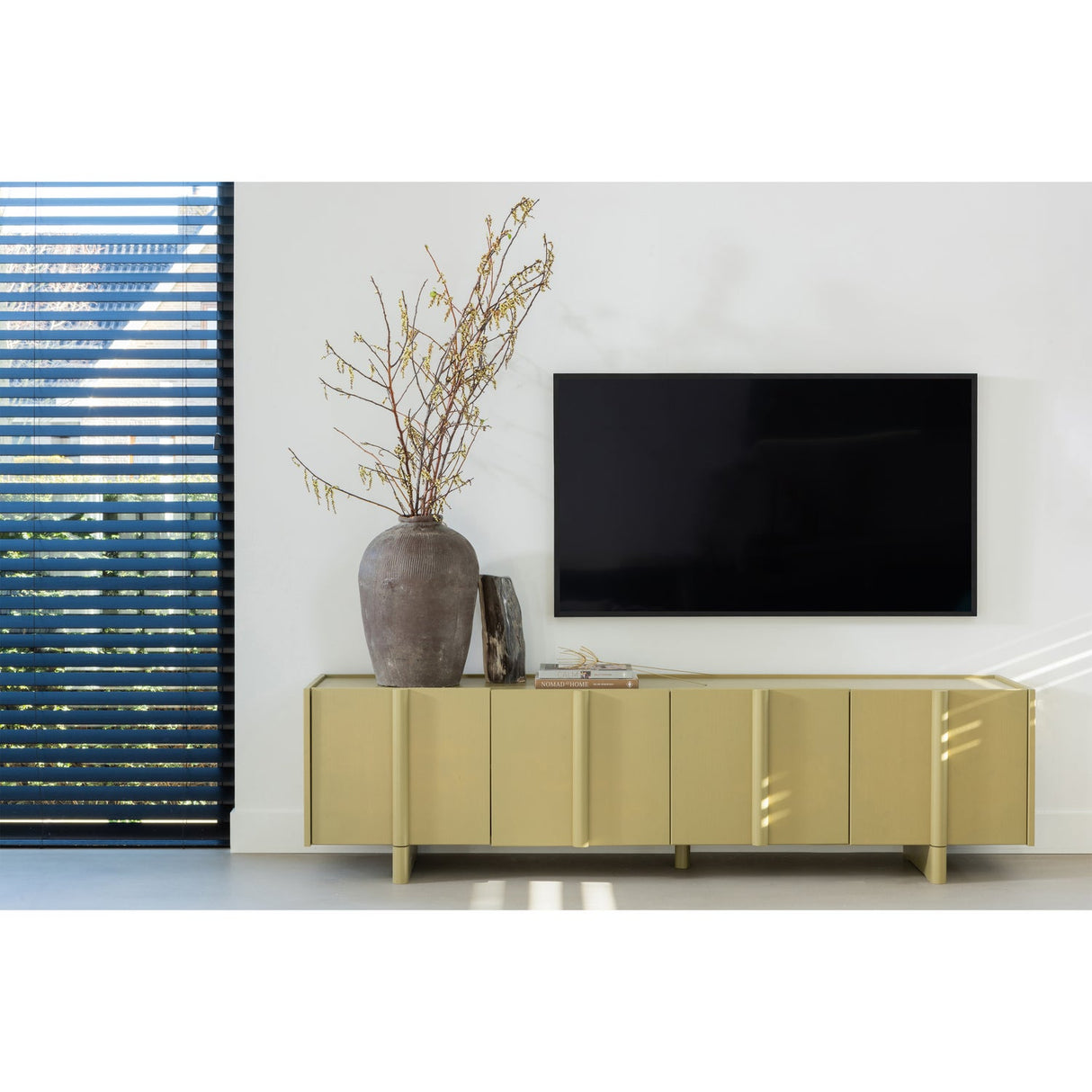 Basu Tv Meubel 200 Cm Grenen Moss [Fsc] van WOOOD – Luxe comfort op maat van PureWonen. Vraag naar de beste prijs.