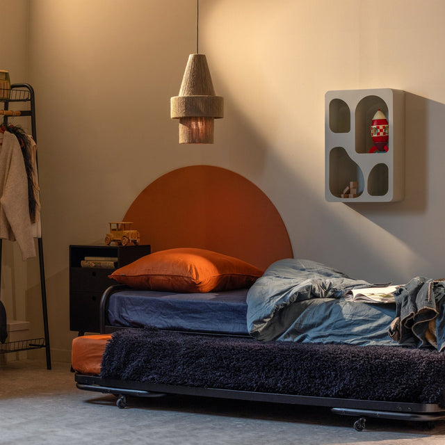 Lucy Eenpersoons Onderschuifbed Metaal Zwart 90x200 Cm van WOOOD – Luxe comfort op maat van PureWonen. Vraag naar de beste prijs.