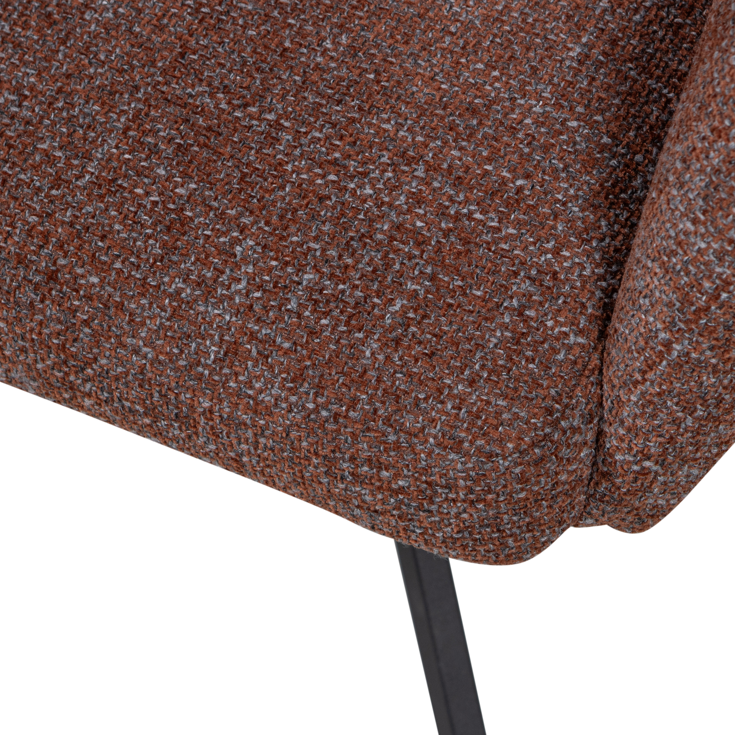 Fenne Draaibare Eetkamerstoel Geweven Stof Chestnut van WOOOD – Luxe comfort op maat van PureWonen. Vraag naar de beste prijs.