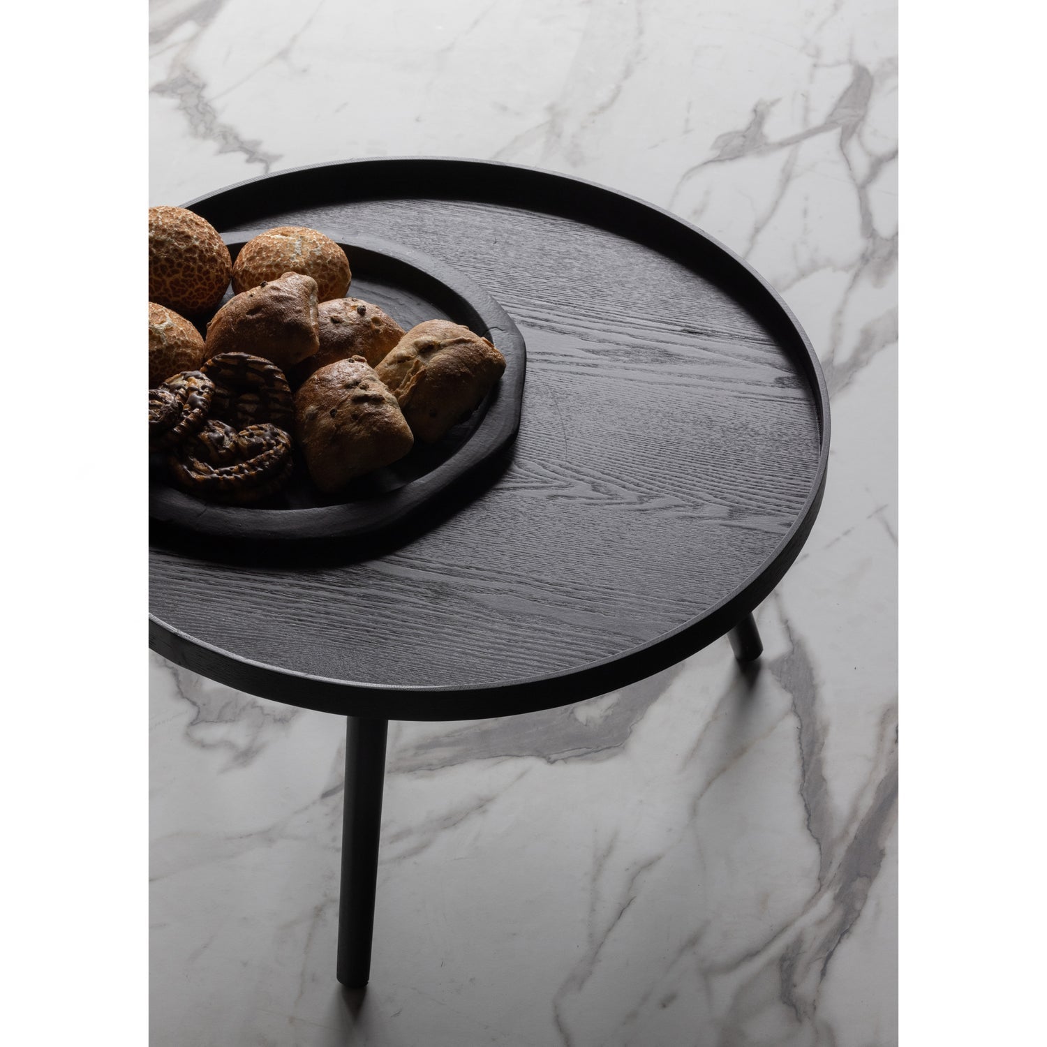 Mesa Bijzettafel L Hout Zwart van WOOOD – Luxe comfort op maat van PureWonen. Vraag naar de beste prijs.