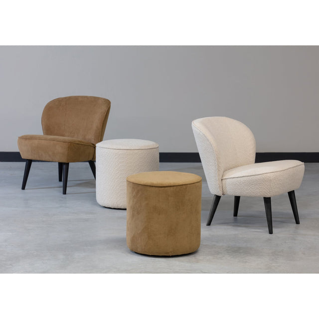 Sara Fauteuil Boucle Creme van WOOOD – Luxe comfort op maat van PureWonen. Vraag naar de beste prijs.