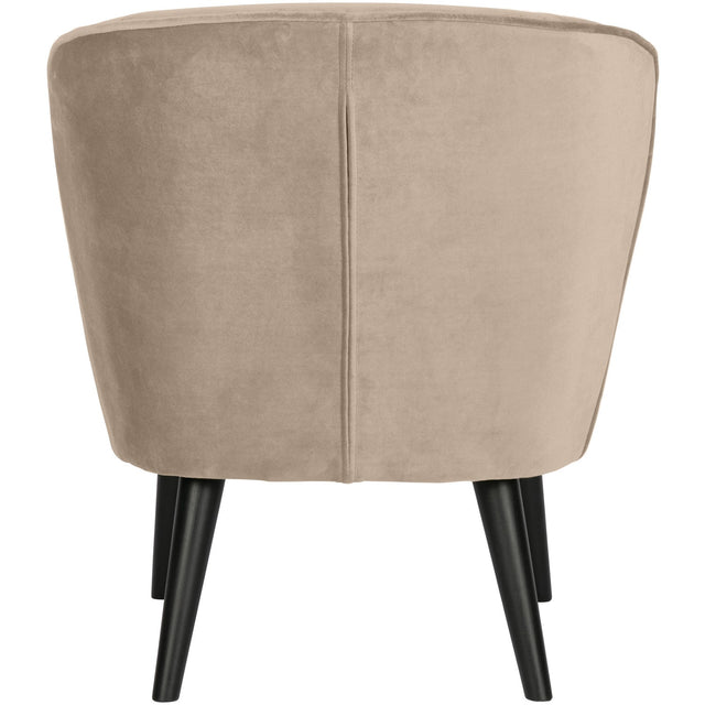 Sara Fauteuil Fluweel Khaki van WOOOD – Luxe comfort op maat van PureWonen. Vraag naar de beste prijs.