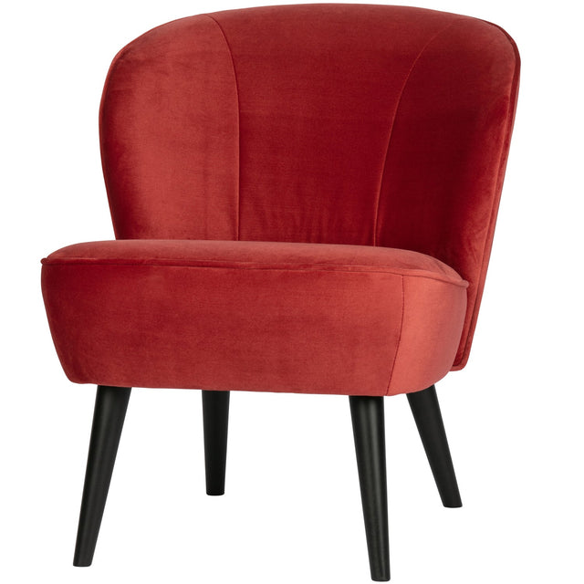 Sara Fauteuil Fluweel Raspberry van WOOOD – Luxe comfort op maat van PureWonen. Vraag naar de beste prijs.