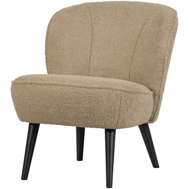 Sara Fauteuil Teddy Sand van WOOOD – Luxe comfort op maat van PureWonen. Vraag naar de beste prijs.