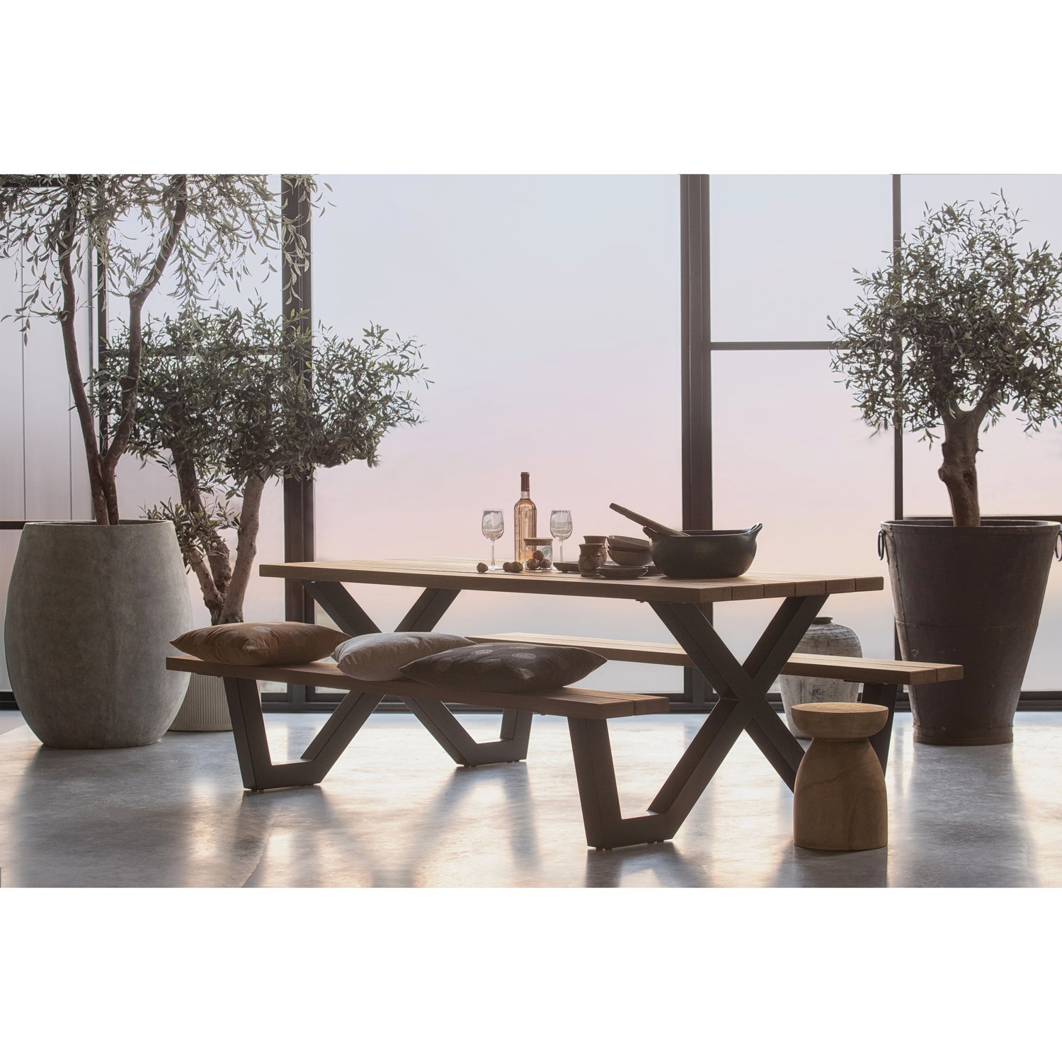 Tablo Outdoor Picknicktafel Ayous Naturel X Poot Metaal[Fsc] van WOOOD – Luxe comfort op maat van PureWonen. Vraag naar de beste prijs.