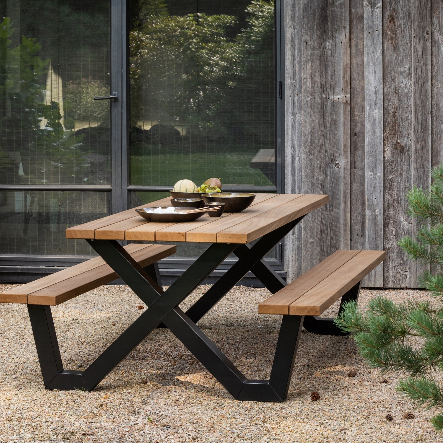 Tablo Outdoor Picknicktafel Ayous Naturel X Poot Metaal[Fsc] van WOOOD – Luxe comfort op maat van PureWonen. Vraag naar de beste prijs.