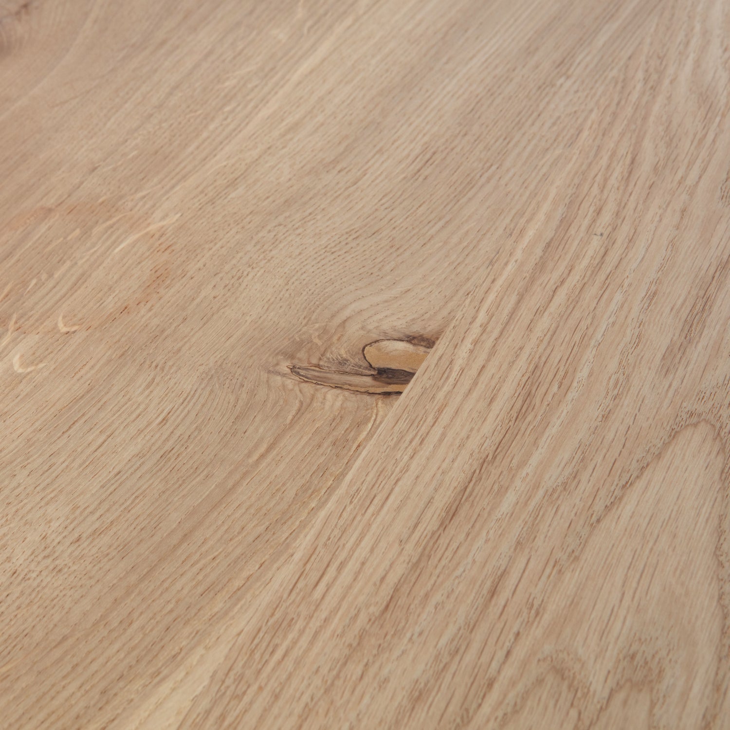 Combi Tablo: Organisch Eiken 130 X130 & 2 Stand Zwart [Fsc] van WOOOD – Luxe comfort op maat van PureWonen. Vraag naar de beste prijs.