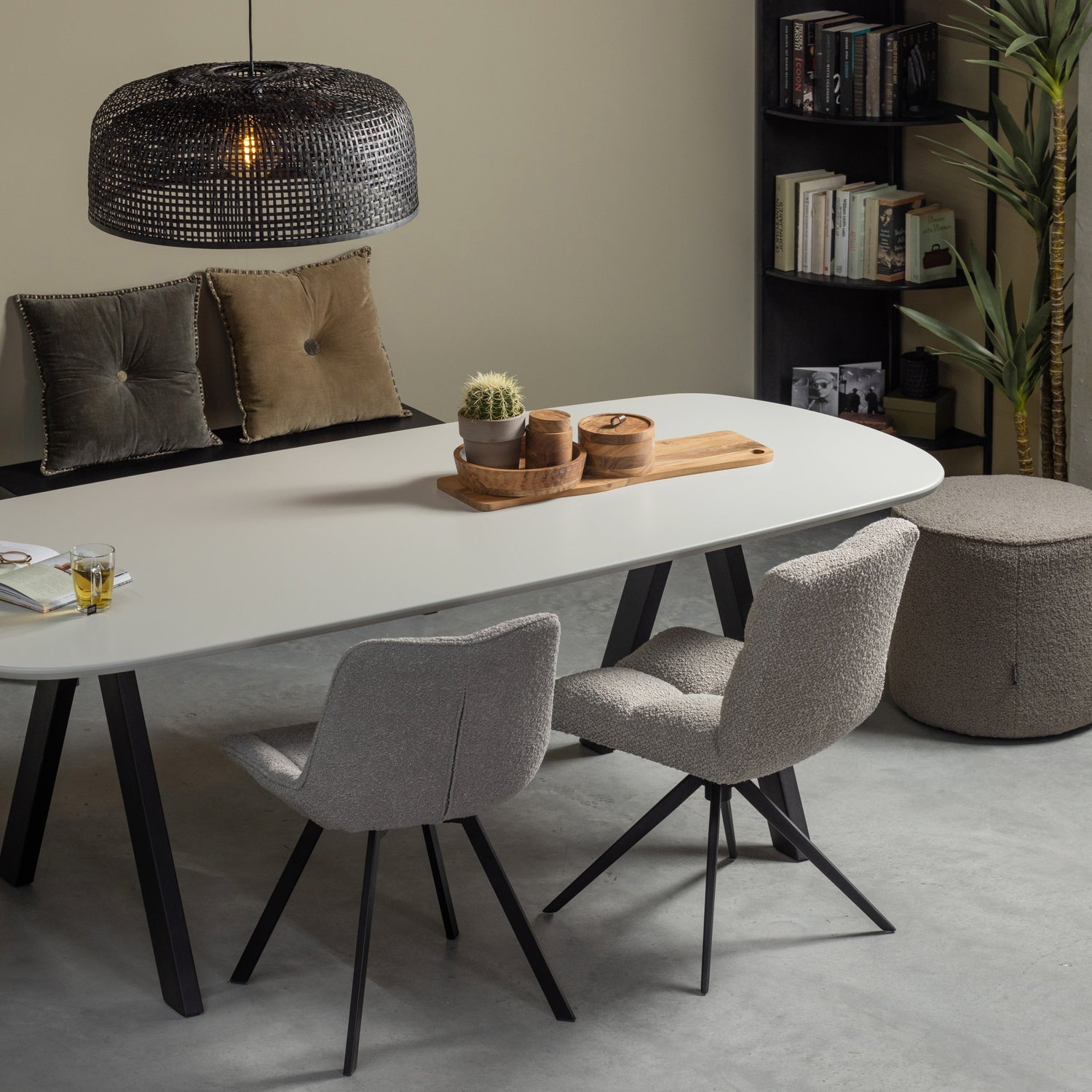 Imme Bankje Hout Zwart 110 Cm van WOOOD – Luxe comfort op maat van PureWonen. Vraag naar de beste prijs.