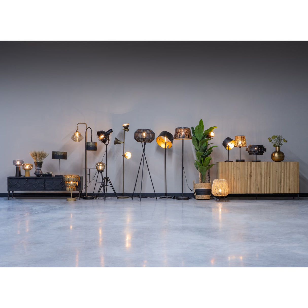Moondust Tafellamp Metaal Antique Brass uit de showroom