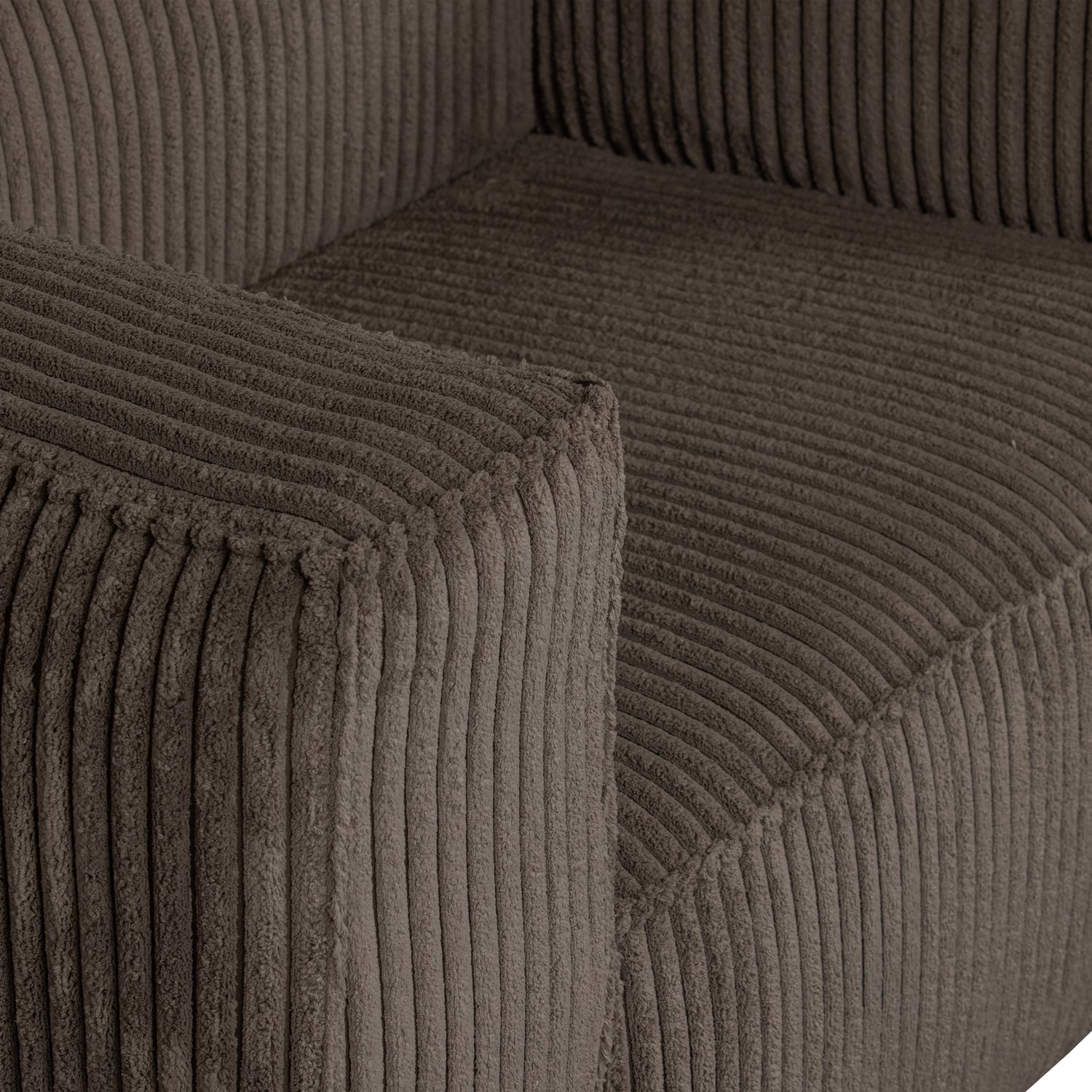 BEAN FAUTEUIL GROVE RIBSTOF MUD van WOOOD – Luxe comfort op maat van PureWonen. Vraag naar de beste prijs.