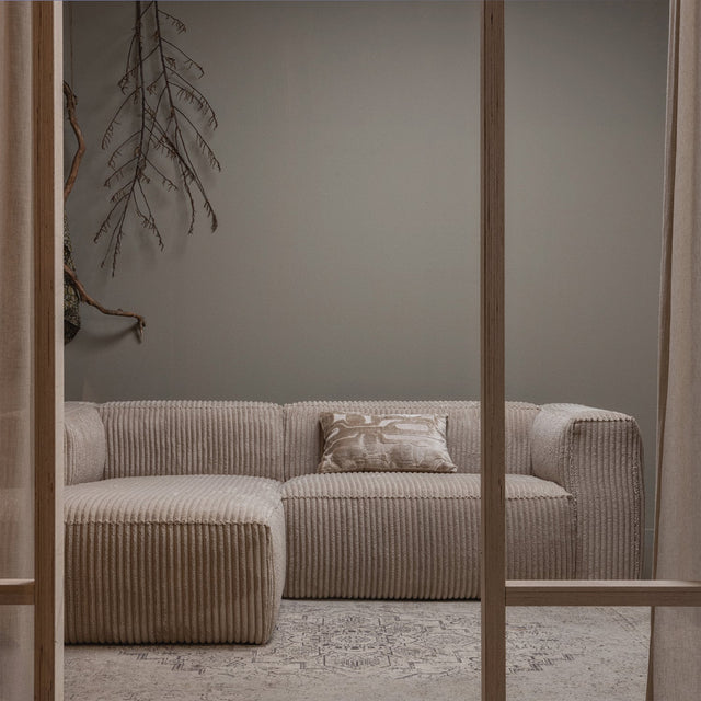 Bean Chaise Longue Links Grove Ribstof Travertin van WOOOD – Luxe comfort op maat van PureWonen. Vraag naar de beste prijs.