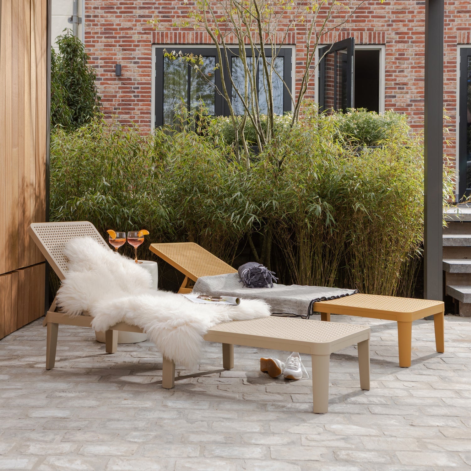 Jinte Ligbed Tuin Kunststof Zand