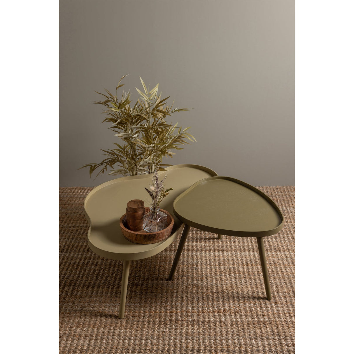 Mae Bijzettafel Organisch Hout Sepia van WOOOD – Luxe comfort op maat van PureWonen. Vraag naar de beste prijs.