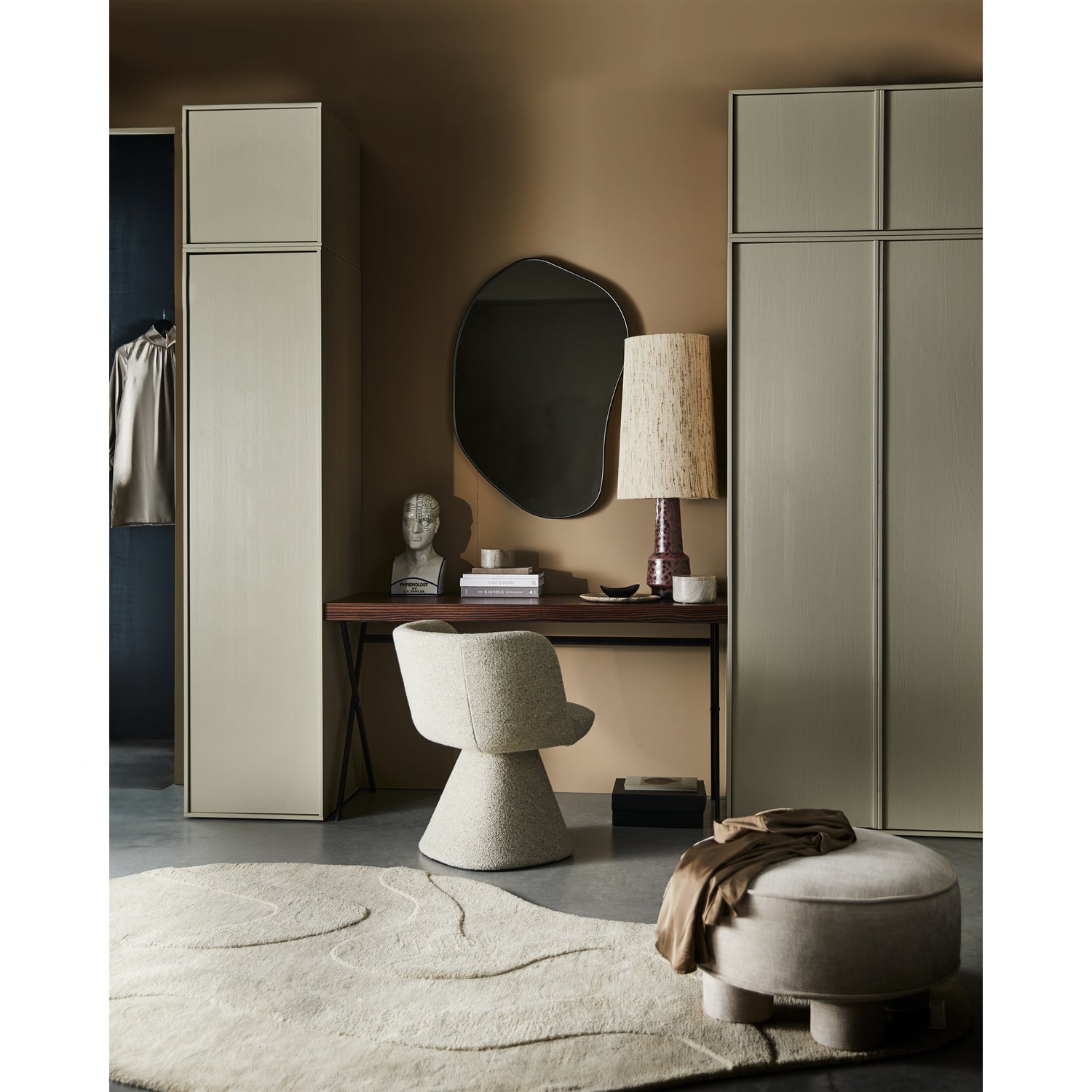 Romee Organische Spiegel Metaal Zwart 100x70 Cm van WOOOD – Luxe comfort op maat van PureWonen. Vraag naar de beste prijs.