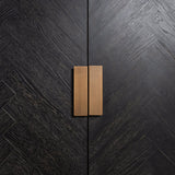 Dressoir Blackbone brass 4-deuren + open vak (Black rustic) van Richmond Interiors – Luxe comfort op maat van PureWonen. Vraag naar de beste prijs.