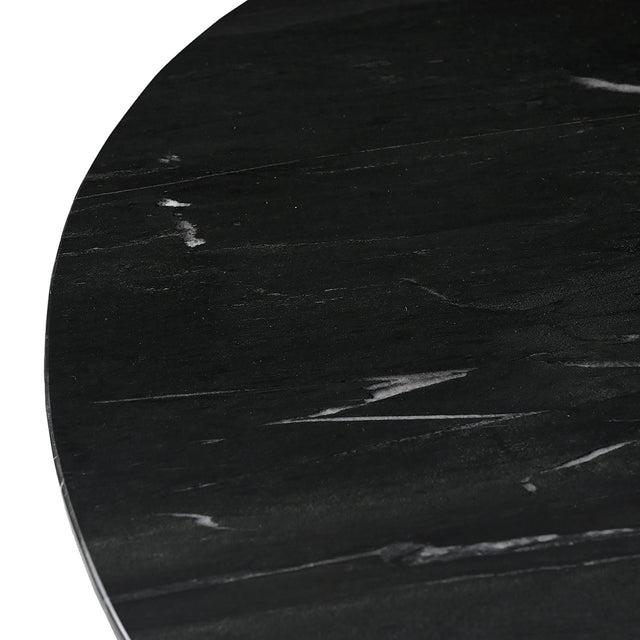 Eettafel Collada 130Ø (Black/gold) van Richmond Interiors – Luxe comfort op maat van PureWonen. Vraag naar de beste prijs.