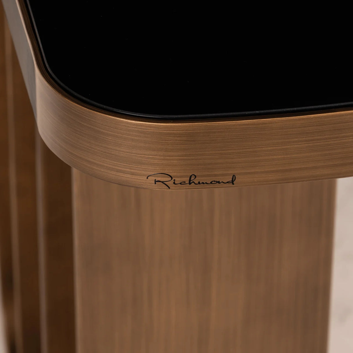 Console Locarno brushed gold
