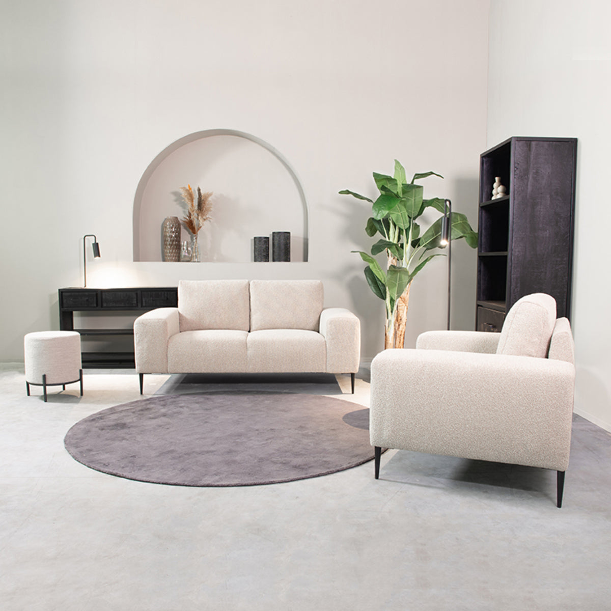 LABEL51 Bank Ferraro - Zand - Boucle - 2-Zits van LABEL51 – Luxe comfort op maat van PureWonen. Vraag naar de beste prijs.