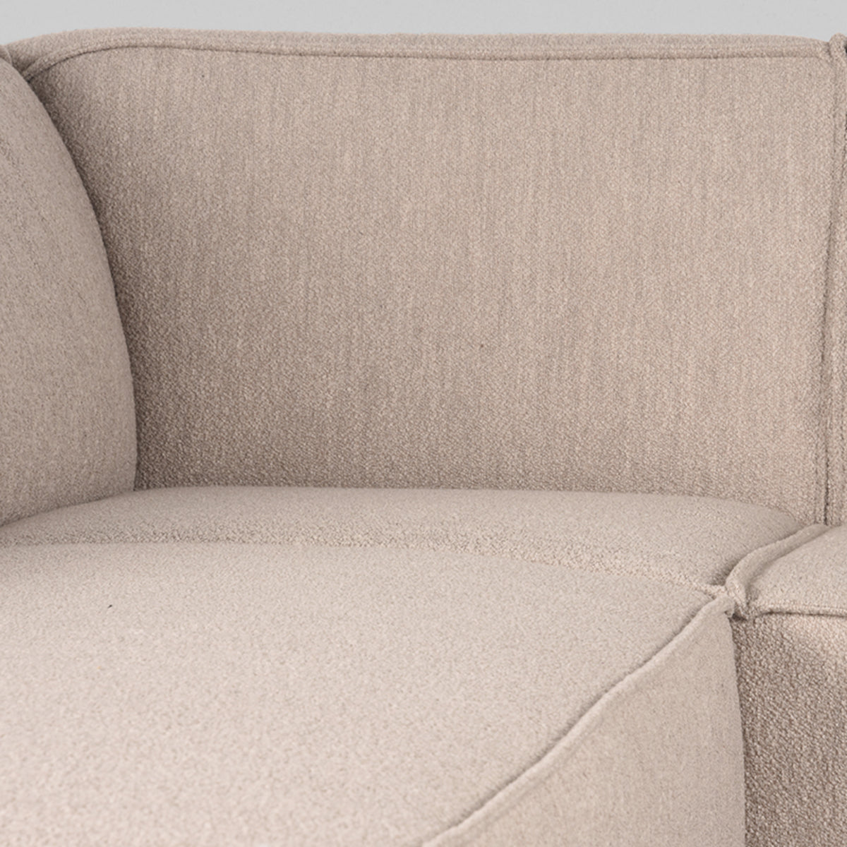 LABEL51 Hoekbank Kay - Naturel - Boucle - Links van LABEL51 – Luxe comfort op maat van PureWonen. Vraag naar de beste prijs.