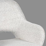 LABEL51 Eetkamerstoel Fer - Wit - Boucle van LABEL51 – Luxe comfort op maat van PureWonen. Vraag naar de beste prijs.