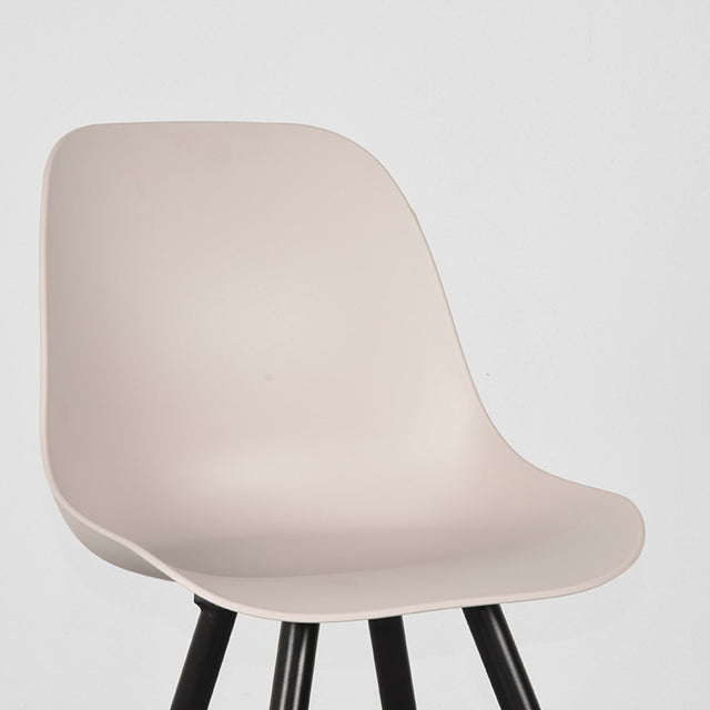 LABEL51 Eetkamerstoel Monza - Zand - Kunststof van LABEL51 – Luxe comfort op maat van PureWonen. Vraag naar de beste prijs.