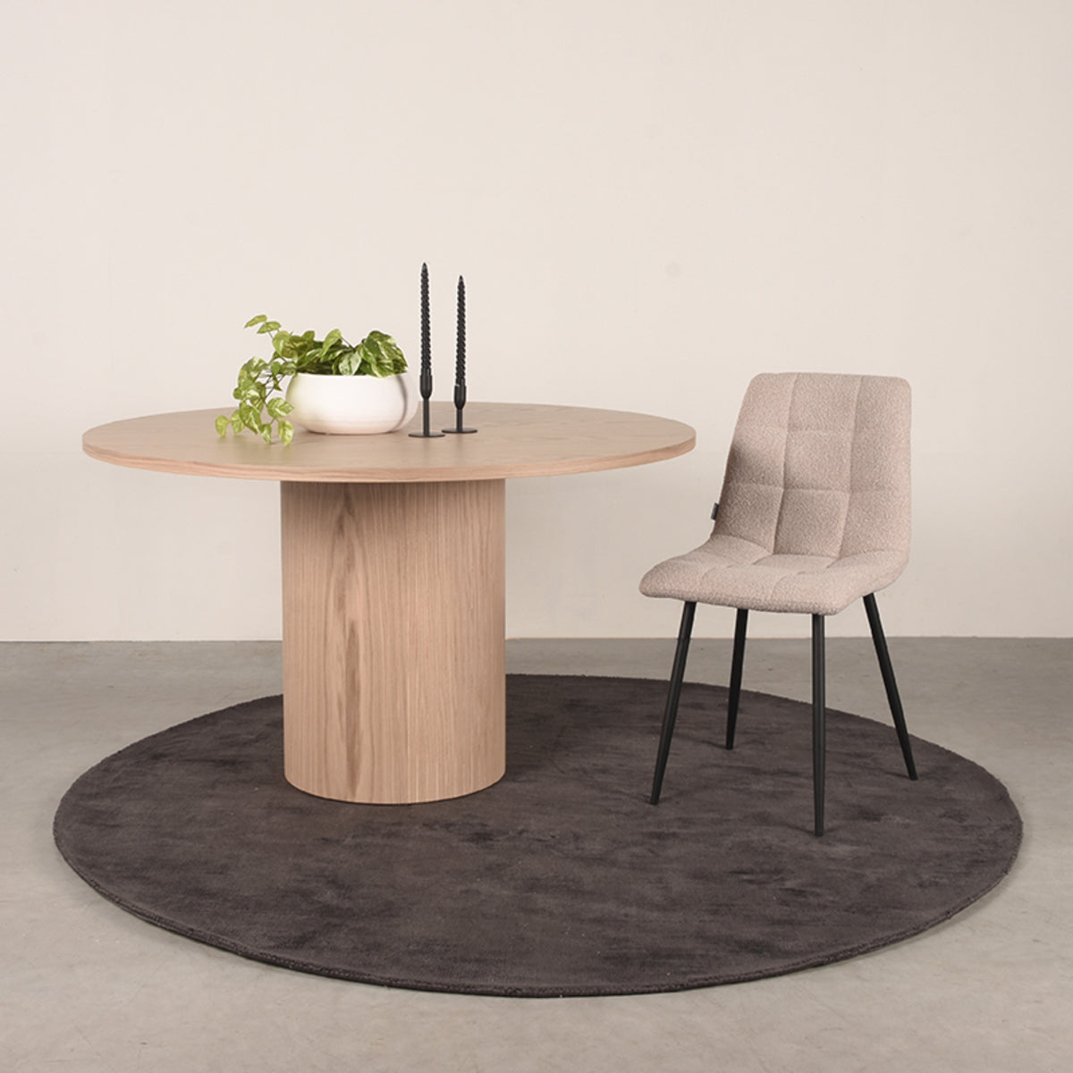 LABEL51 Eetkamertafel Oliva - Naturel - Eiken - 130 cm - Rond van LABEL51 – Luxe comfort op maat van PureWonen. Vraag naar de beste prijs.