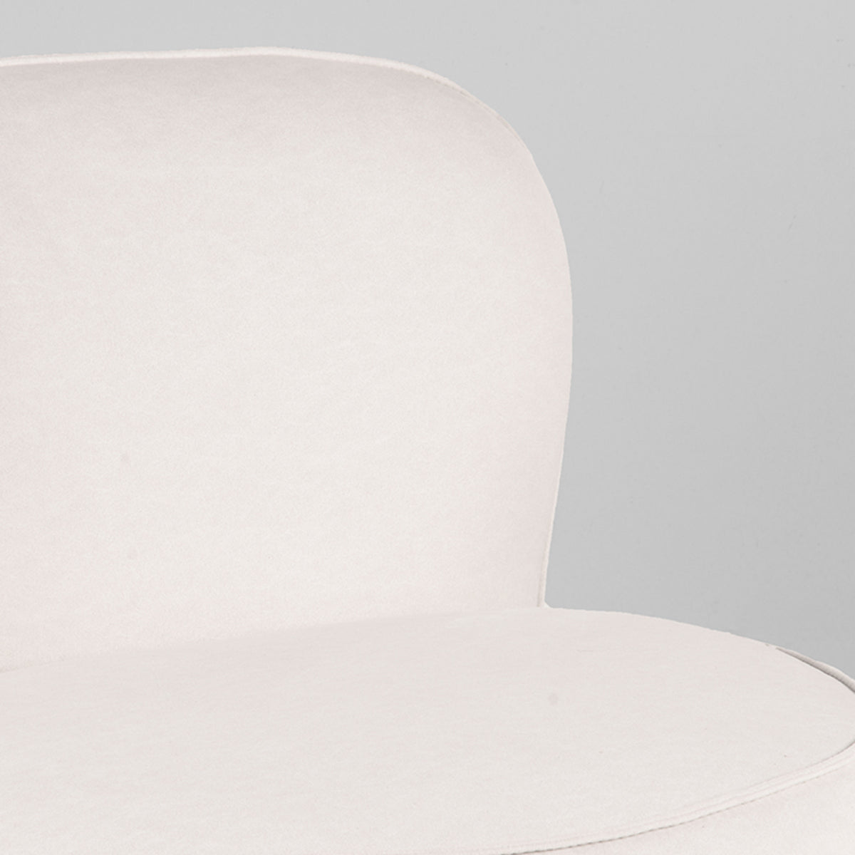 LABEL51 Fauteuil Bunny - Crème - Microfiber van LABEL51 – Luxe comfort op maat van PureWonen. Vraag naar de beste prijs.