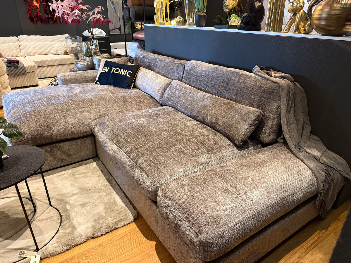 Mega lounge met dons kussens