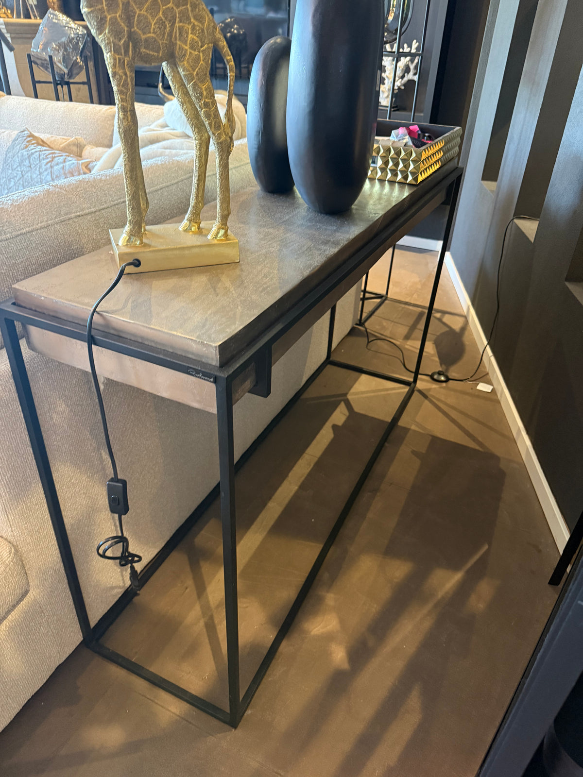 Richmond Sidetable Calloway