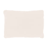 Kussen Teddy White 40x60 (White) van Richmond Interiors – Luxe comfort op maat van PureWonen. Vraag naar de beste prijs.