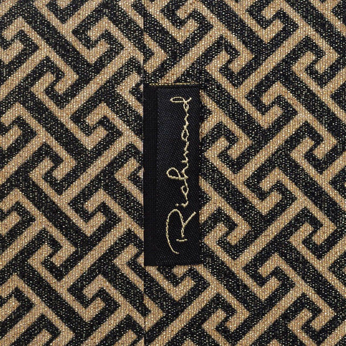 Lampenkap Geo ovaal (Donna-21056-Geo Classic Big 9999 Black) van Richmond Interiors – Luxe comfort op maat van PureWonen. Vraag naar de beste prijs.