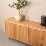 LABEL51 Dressoir Jule - Naturel - Eiken - Dressoir van LABEL51 – Luxe comfort op maat van PureWonen. Vraag naar de beste prijs.