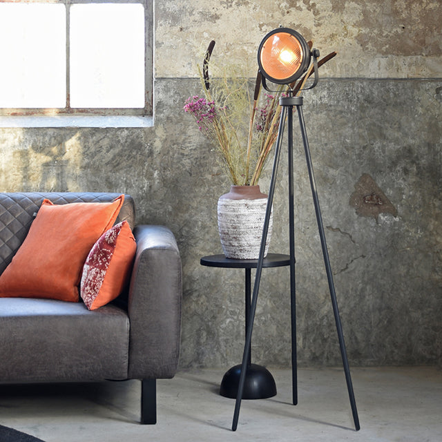 LABEL51 Vloerlamp Tuk-Tuk - Burned Steel - Metaal van LABEL51 – Luxe comfort op maat van PureWonen. Vraag naar de beste prijs.