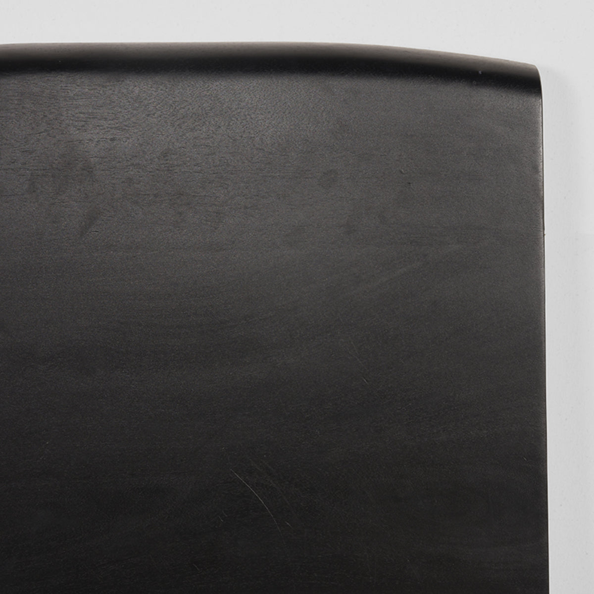 LABEL51 Eetkamertafel Tafelblad Tree Edge - Zwart - Mangohout - 70 cm Tree van LABEL51 – Luxe comfort op maat van PureWonen. Vraag naar de beste prijs.