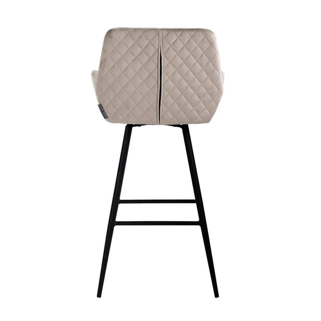 Barstoel Linsey draaibaar khaki velvet (Quartz Khaki 903) van Richmond Interiors – Luxe comfort op maat van PureWonen. Vraag naar de beste prijs.