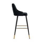Barstoel Imani black velvet (Quartz Black 800) van Richmond Interiors – Luxe comfort op maat van PureWonen. Vraag naar de beste prijs.