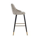 Barstoel Imani khaki velvet (Quartz Khaki 903) van Richmond Interiors – Luxe comfort op maat van PureWonen. Vraag naar de beste prijs.