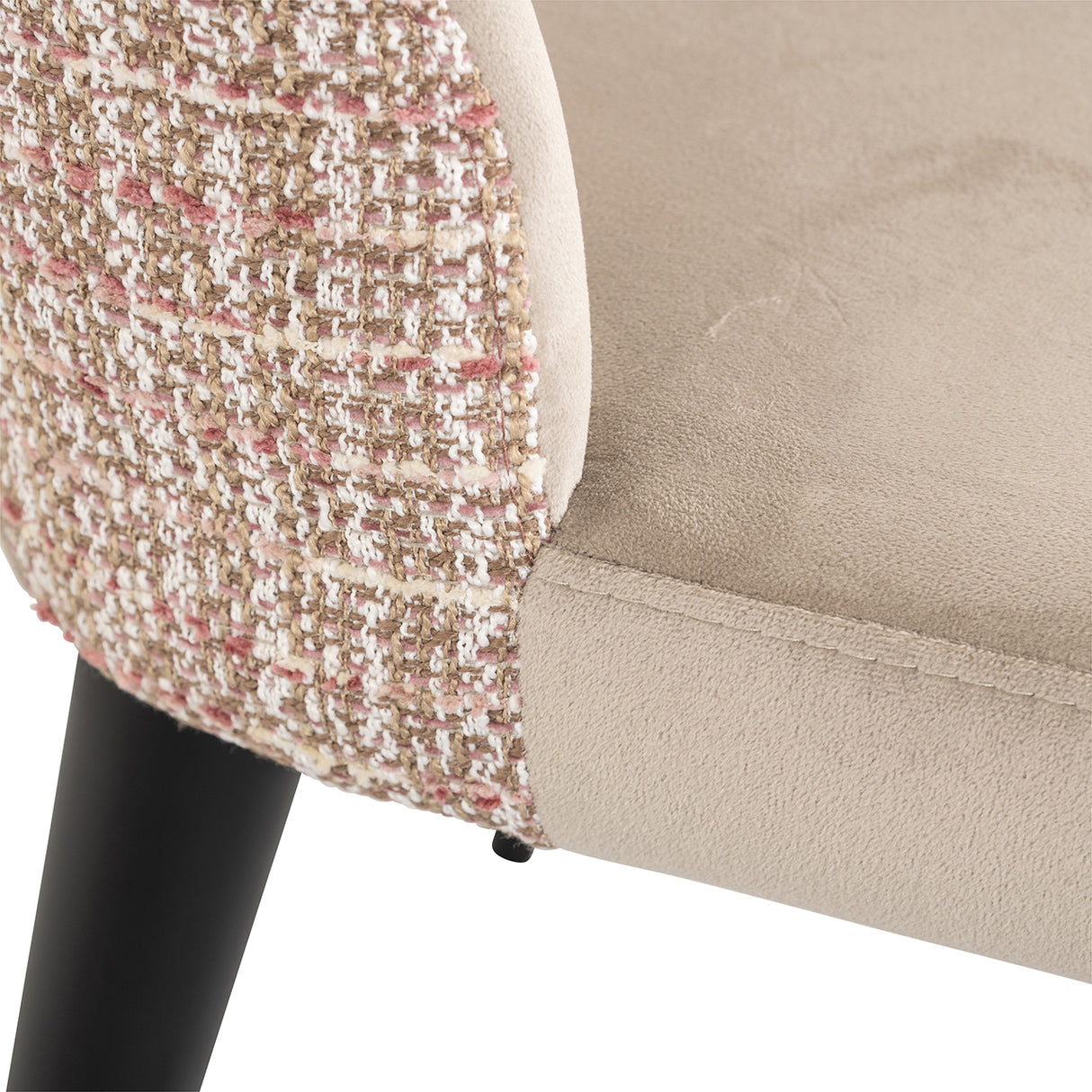 Stoel Tabitha trendy rose / quartz khaki (Be trendy 1673 rose) van Richmond Interiors – Luxe comfort op maat van PureWonen. Vraag naar de beste prijs.