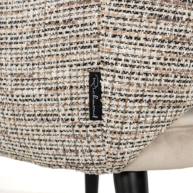 Arm chair Giovanna trendy nature/quartz khaki fire retardant (Be Trendy 01 Nature) van Richmond Interiors – Luxe comfort op maat van PureWonen. Vraag naar de beste prijs.